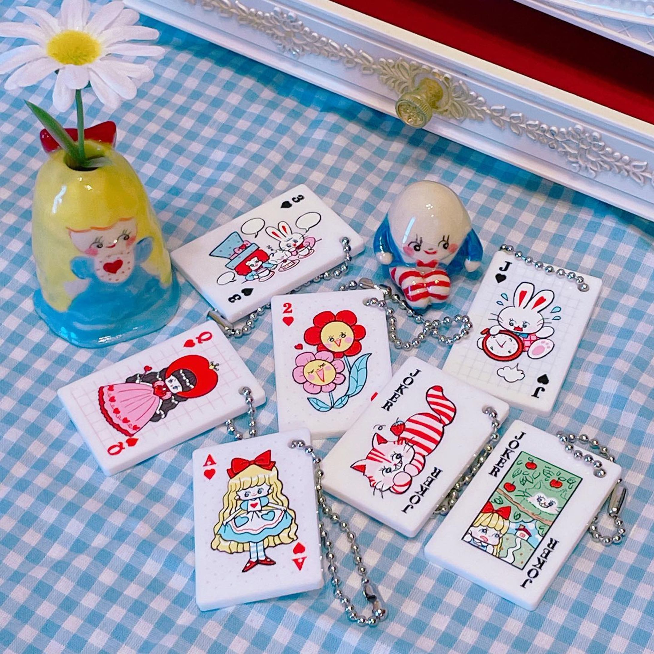MOCHI GOODS／🐇アリスインちゃめっこまうす ランダムアクリルキーホルダー🎀（2023）-1