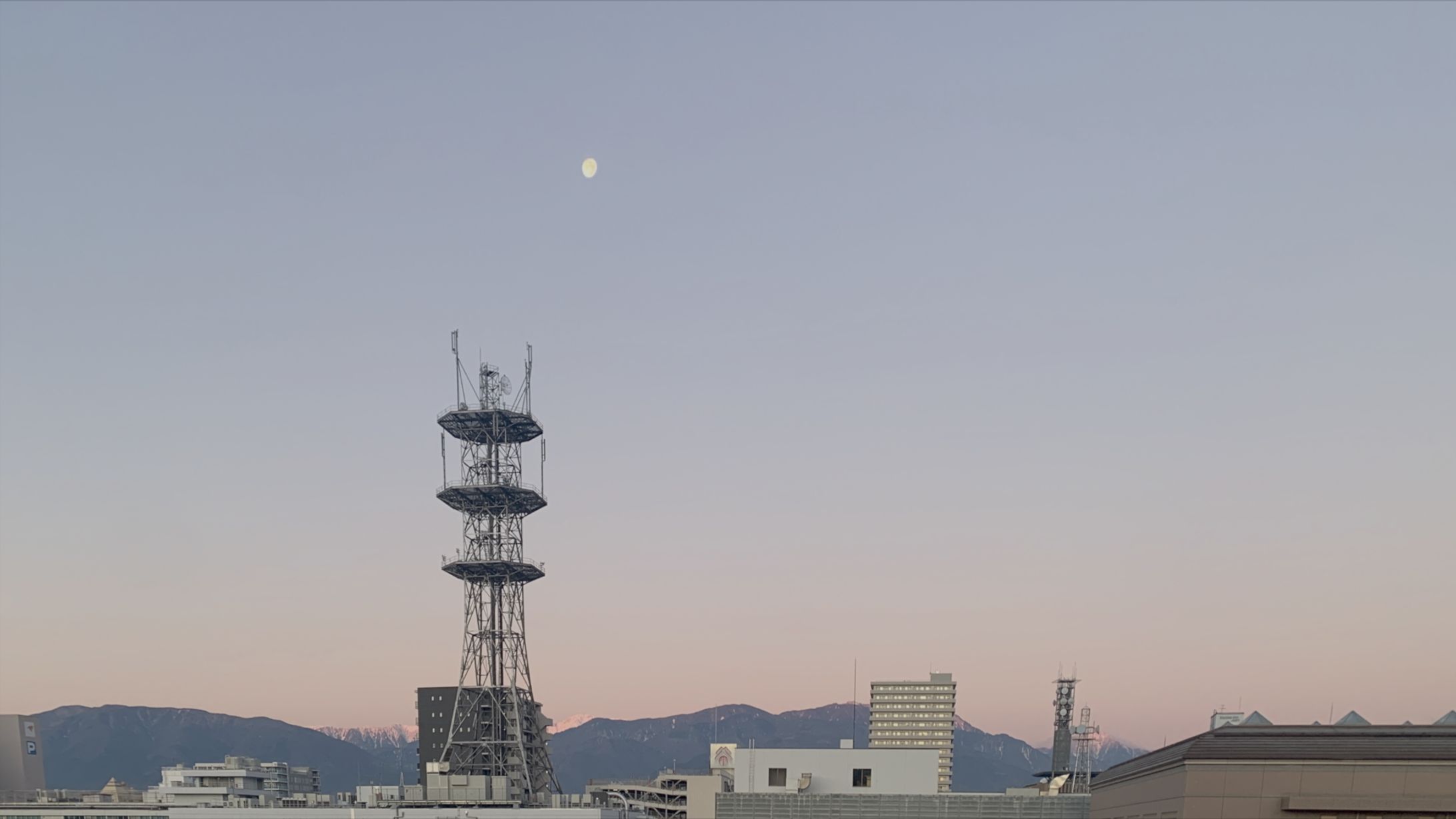 【SUUMOタウン｜文・垂井真】青年の喪失と「わたし」の回復、さみしくてあたたかい街・甲府-1