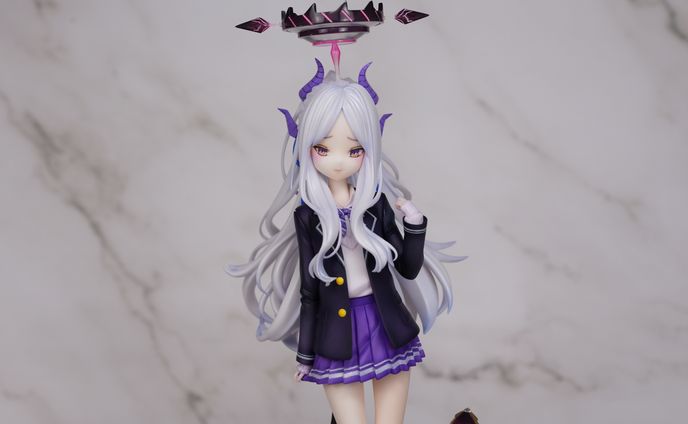 空崎ヒナ　制服ver.