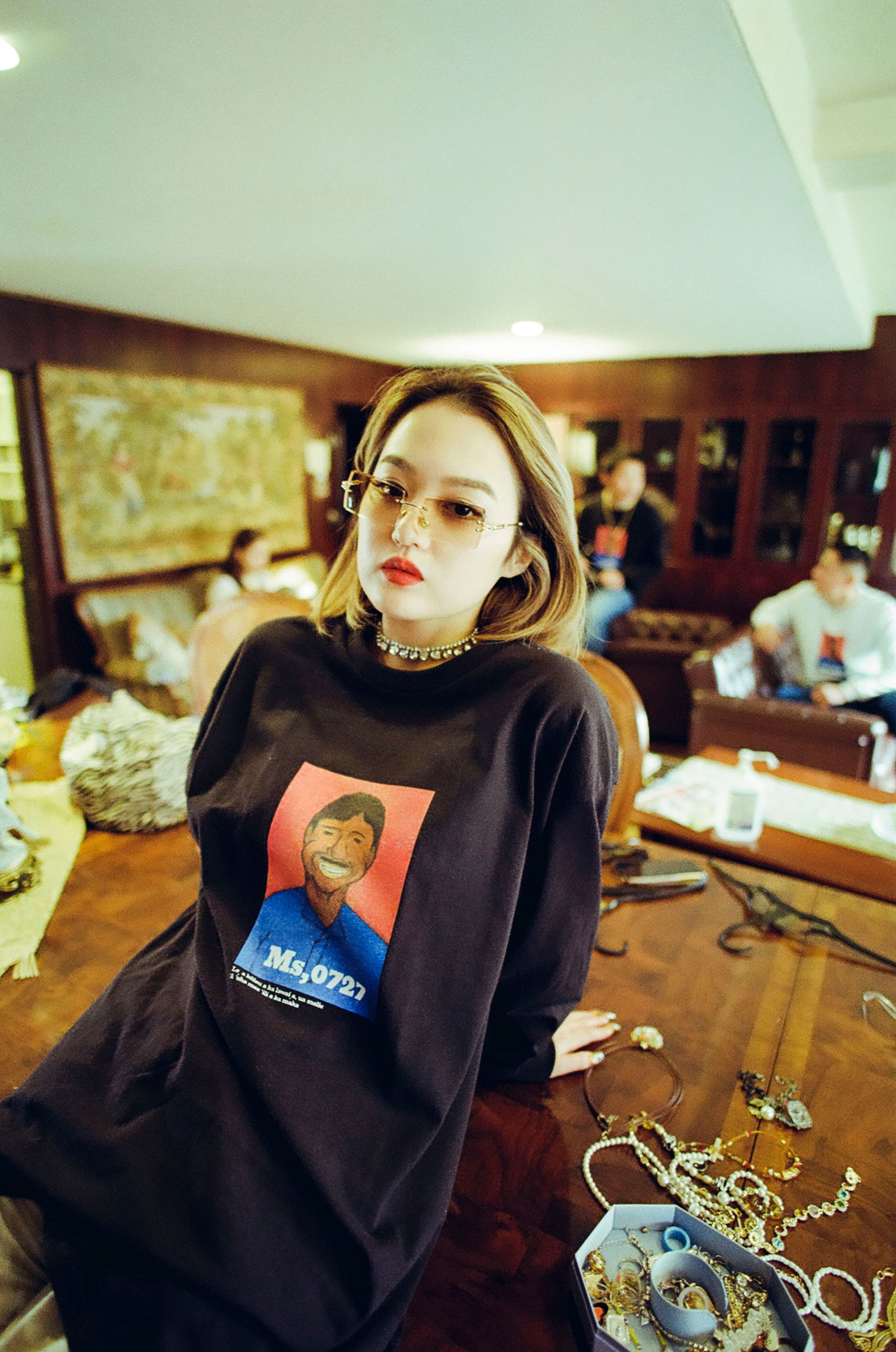 椎名美羽 Original Tee Visual-1