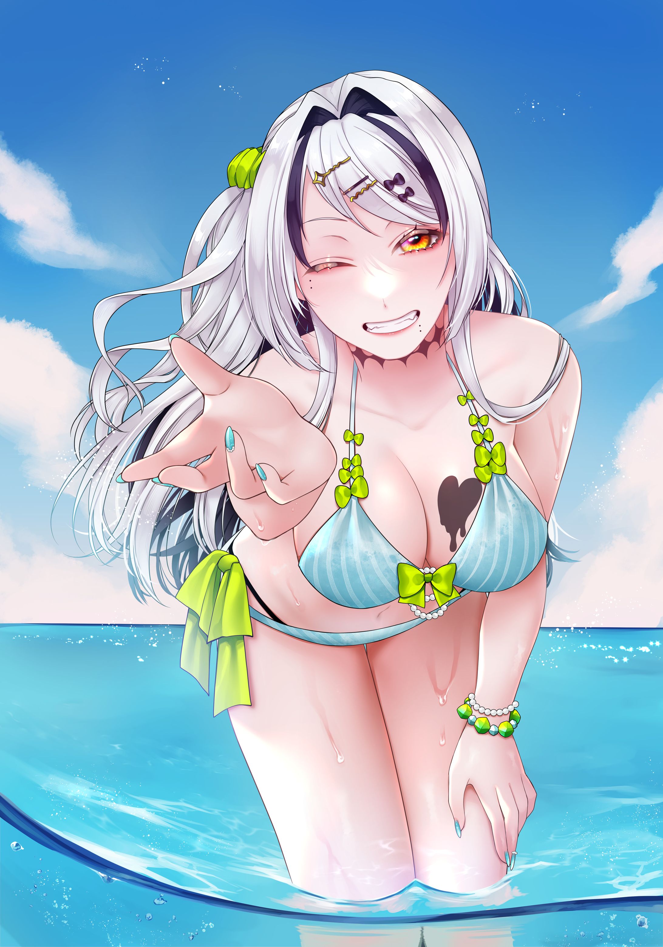 水着と海-1
