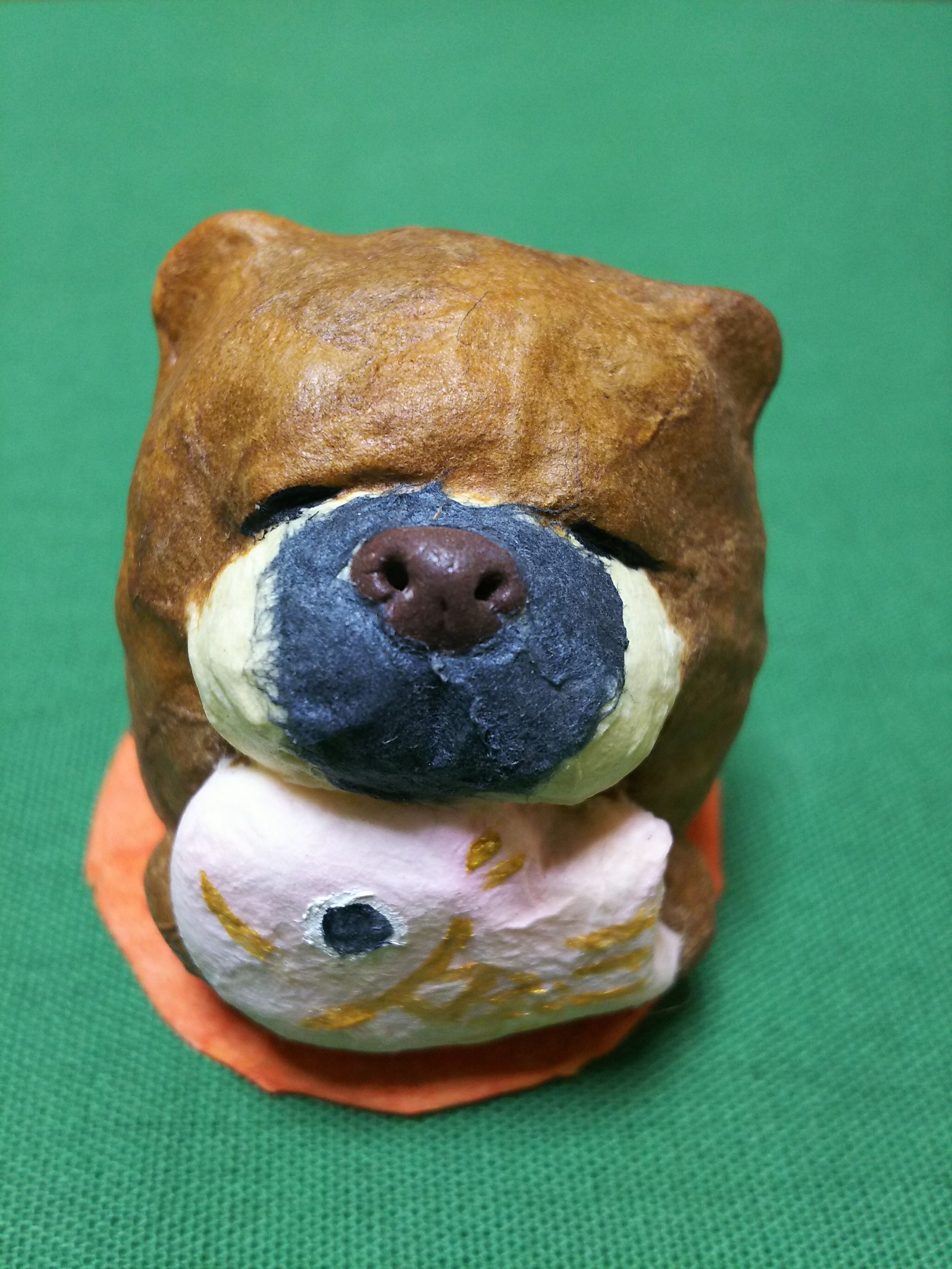 食べ物持ってる-1