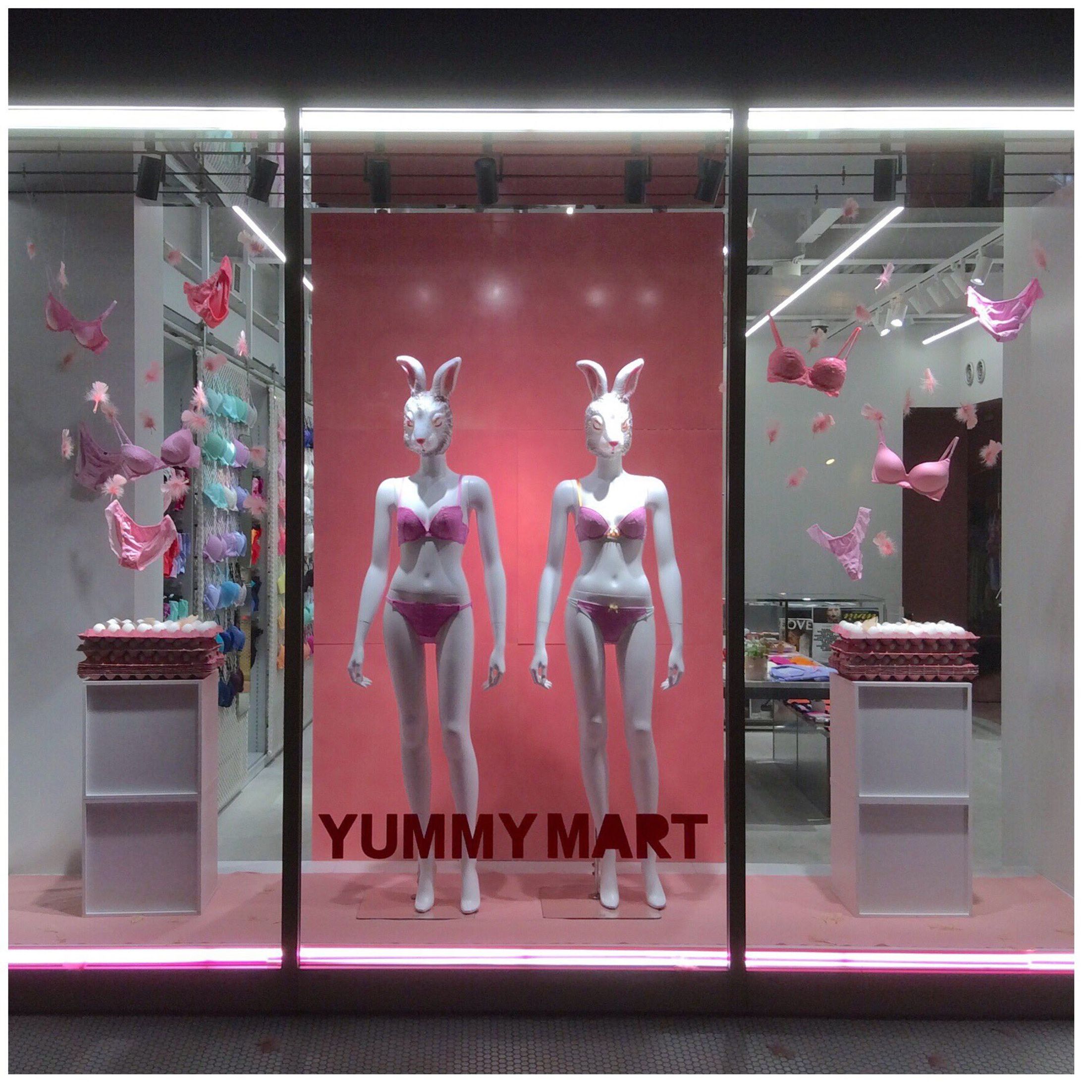 YUMMY MART / Window Display VMD-1