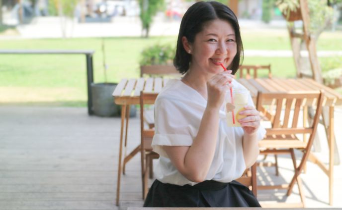 【ロケーション撮影】カフェで友達と